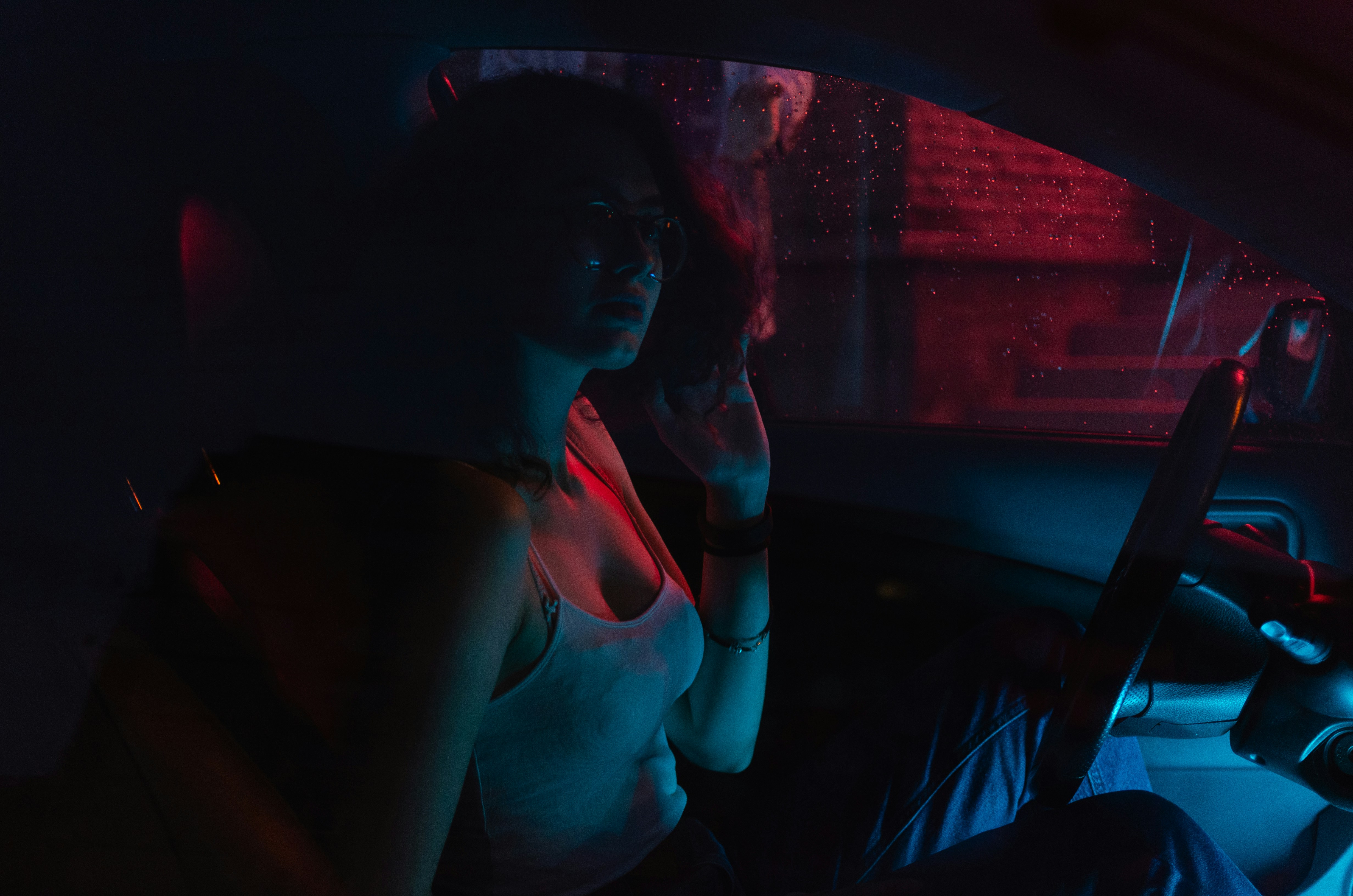 Escort boeken? Wat je écht moet weten over escortservices in Nederland