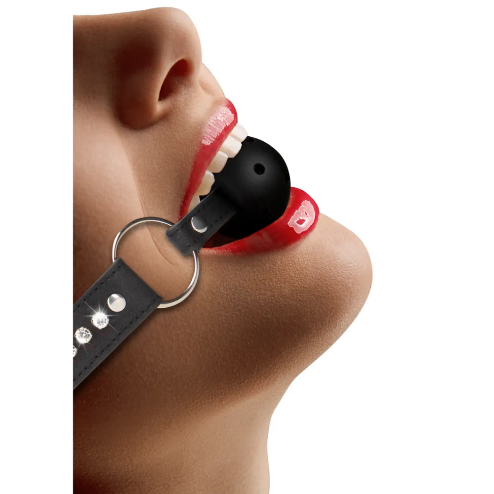 Ademend Ball Gag met diamanten gestikte straps