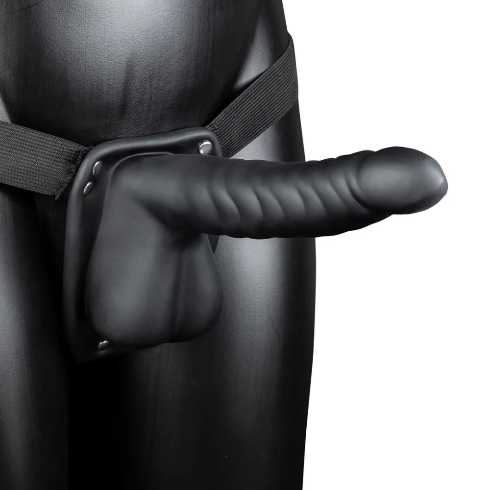 Geribbelde Hollow Strap-On met Ballen - 8 / 21 cm - Zwart